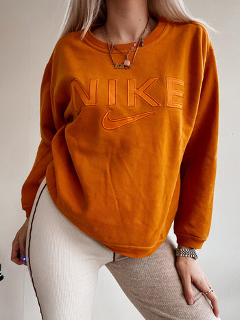 Orangefarbener Nike S-Pullover