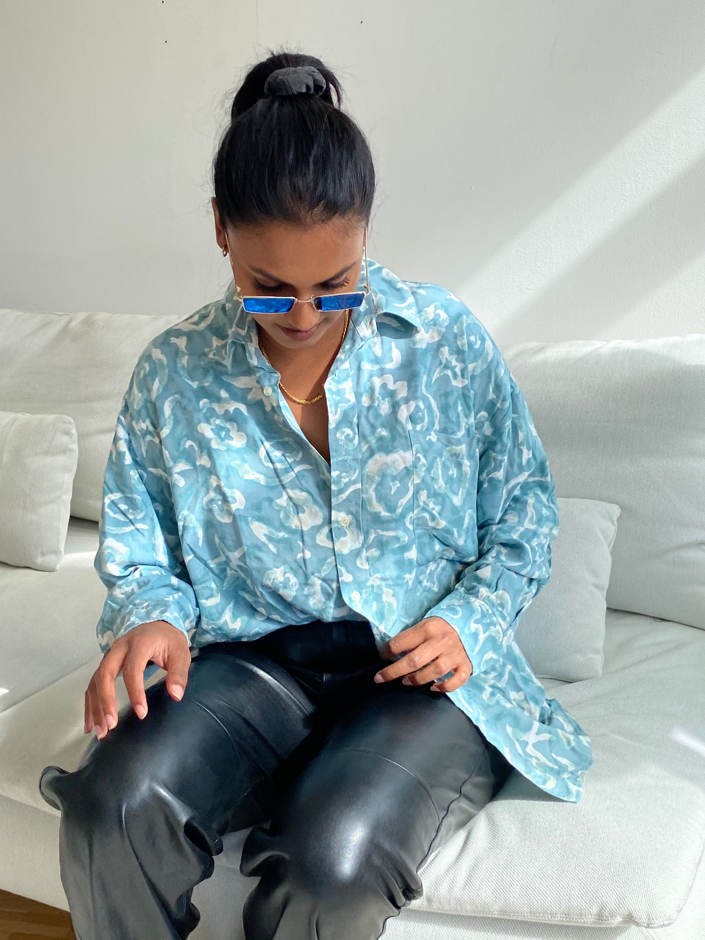 Chemise Vintage 80/90s blanche et turquoise à motifs XL
