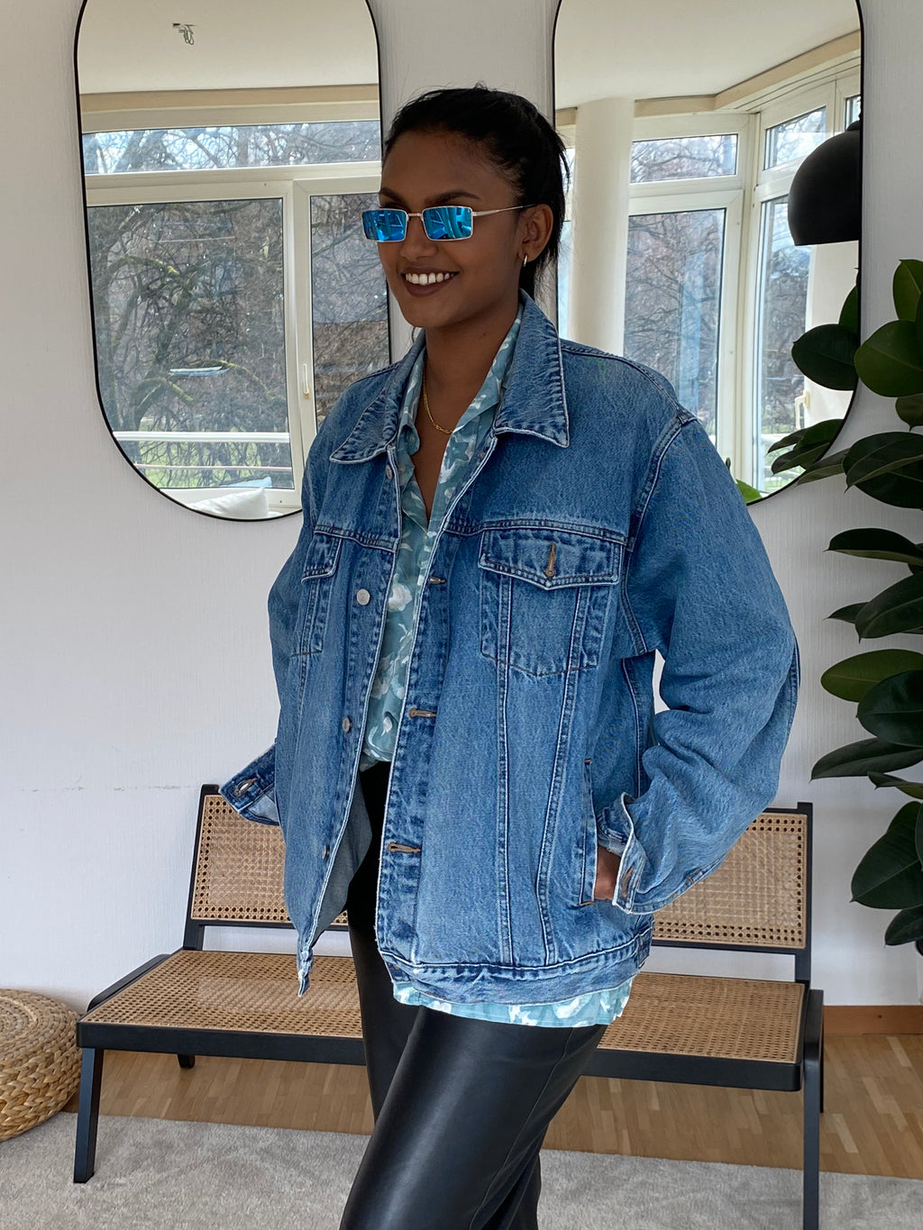Vintage blue jeans jacket XL
