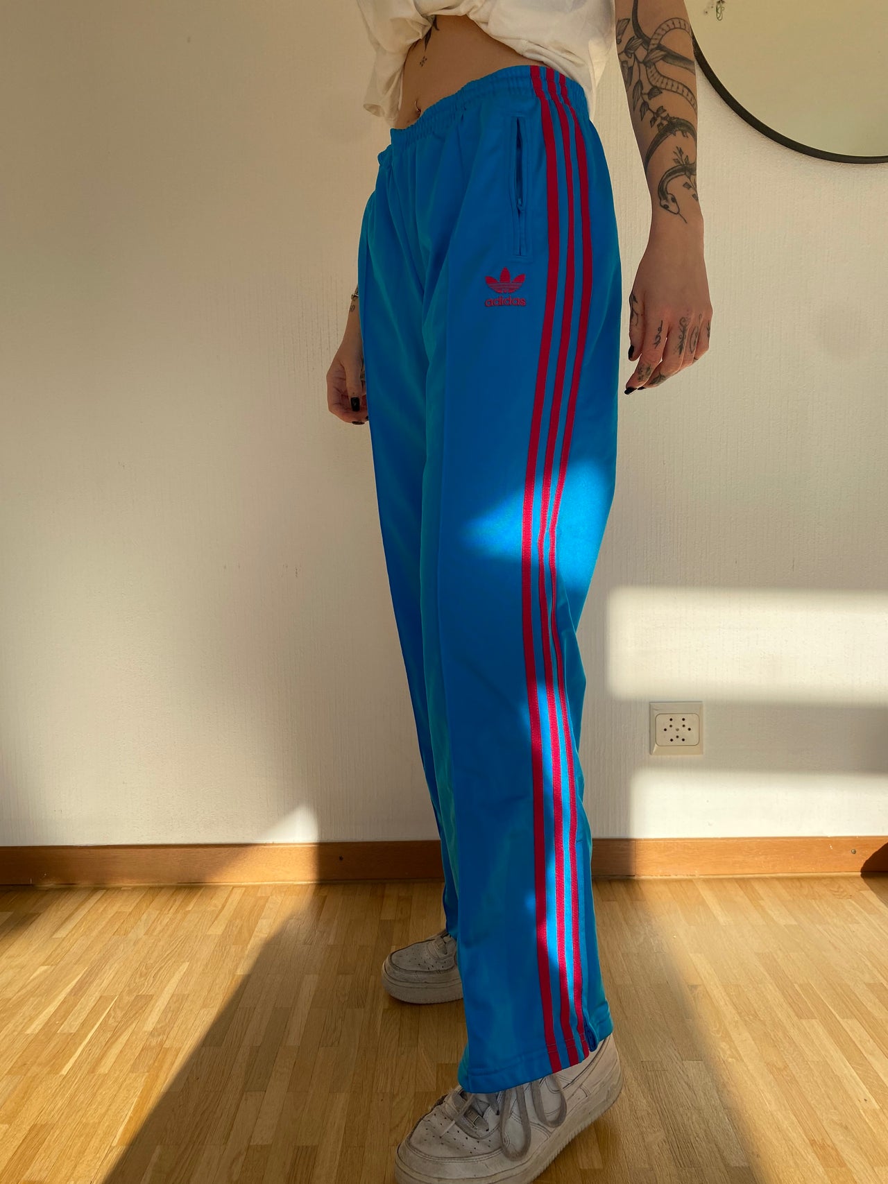 Pantalon jogging bleu électrique Adidas L