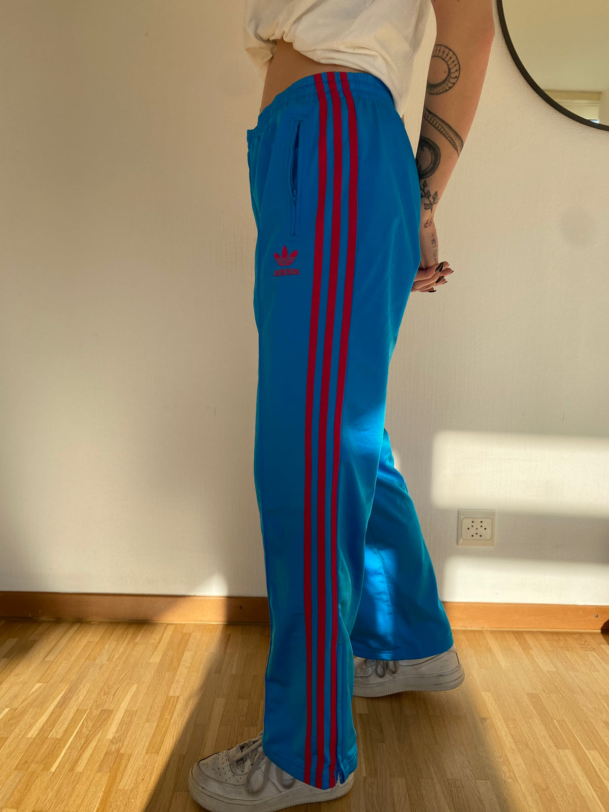 Pantalon jogging bleu électrique Adidas L