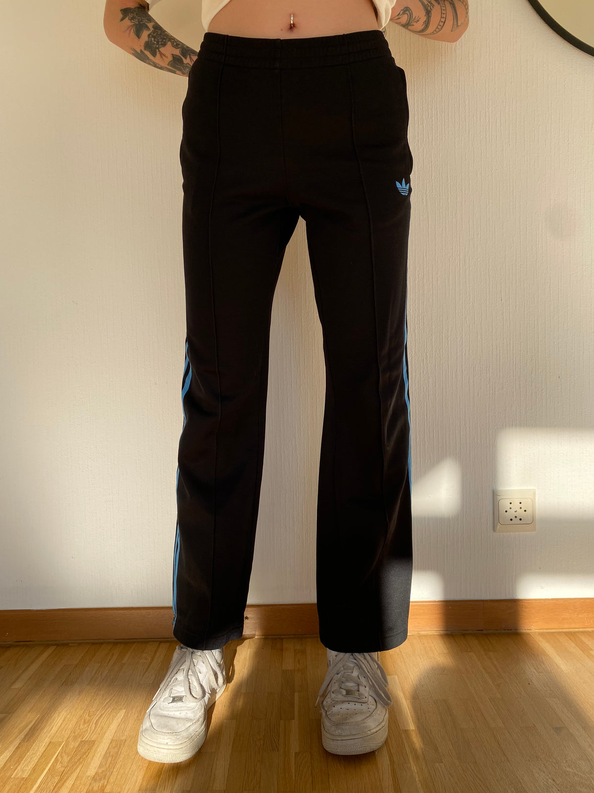 Pantalon jogging bleu foncé/bandes bleues Adidas M