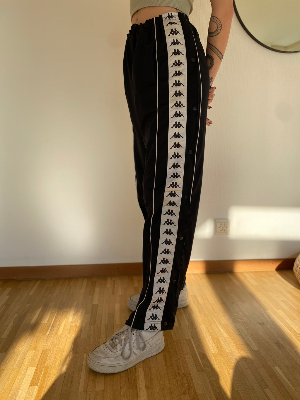 Pantalon jogging noir/bandes blanches Kappa M