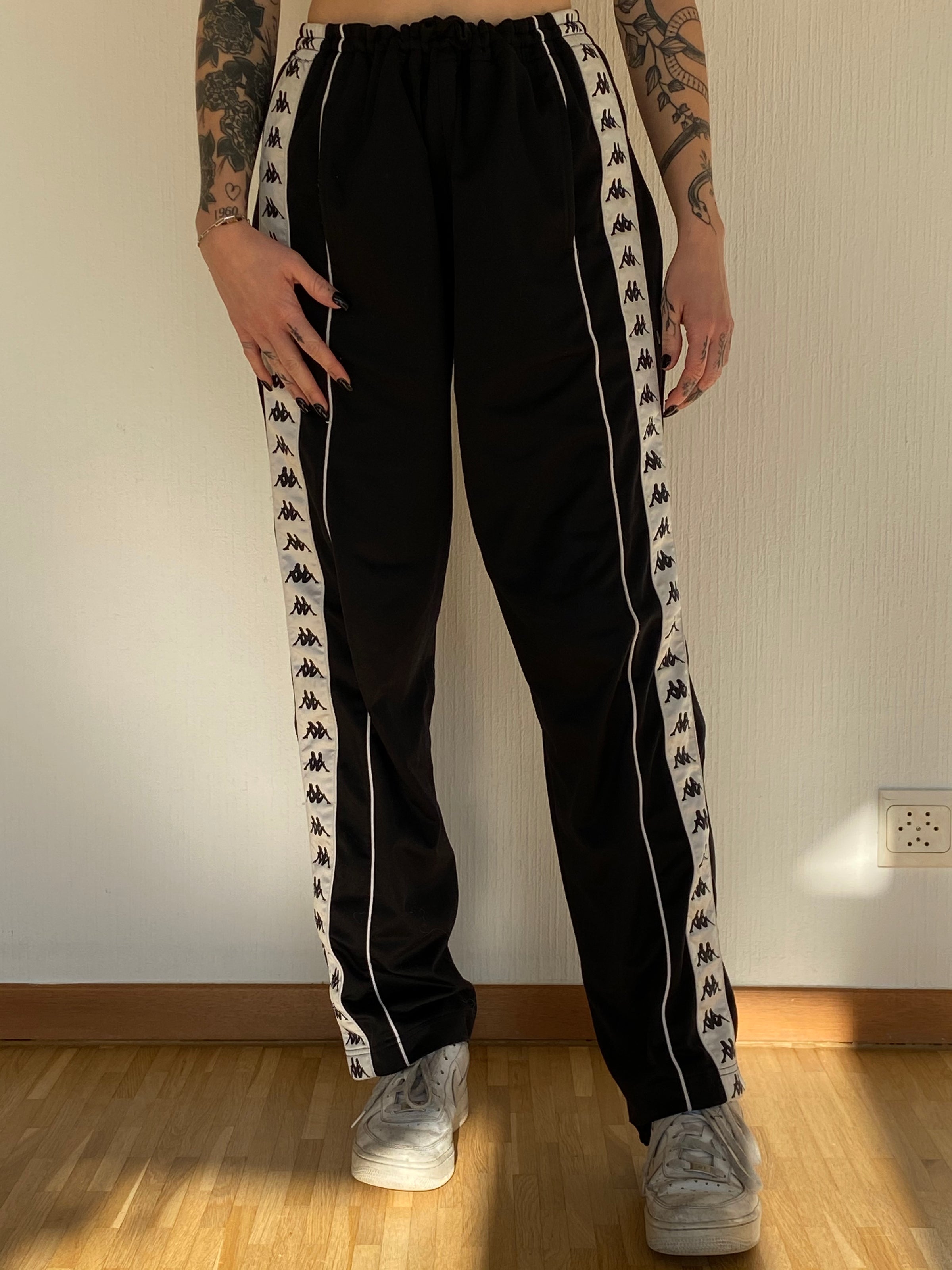 Pantalon jogging noir/bandes blanches Kappa M