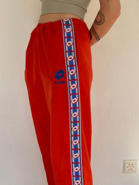 Rote Jogginghose Lotto S
