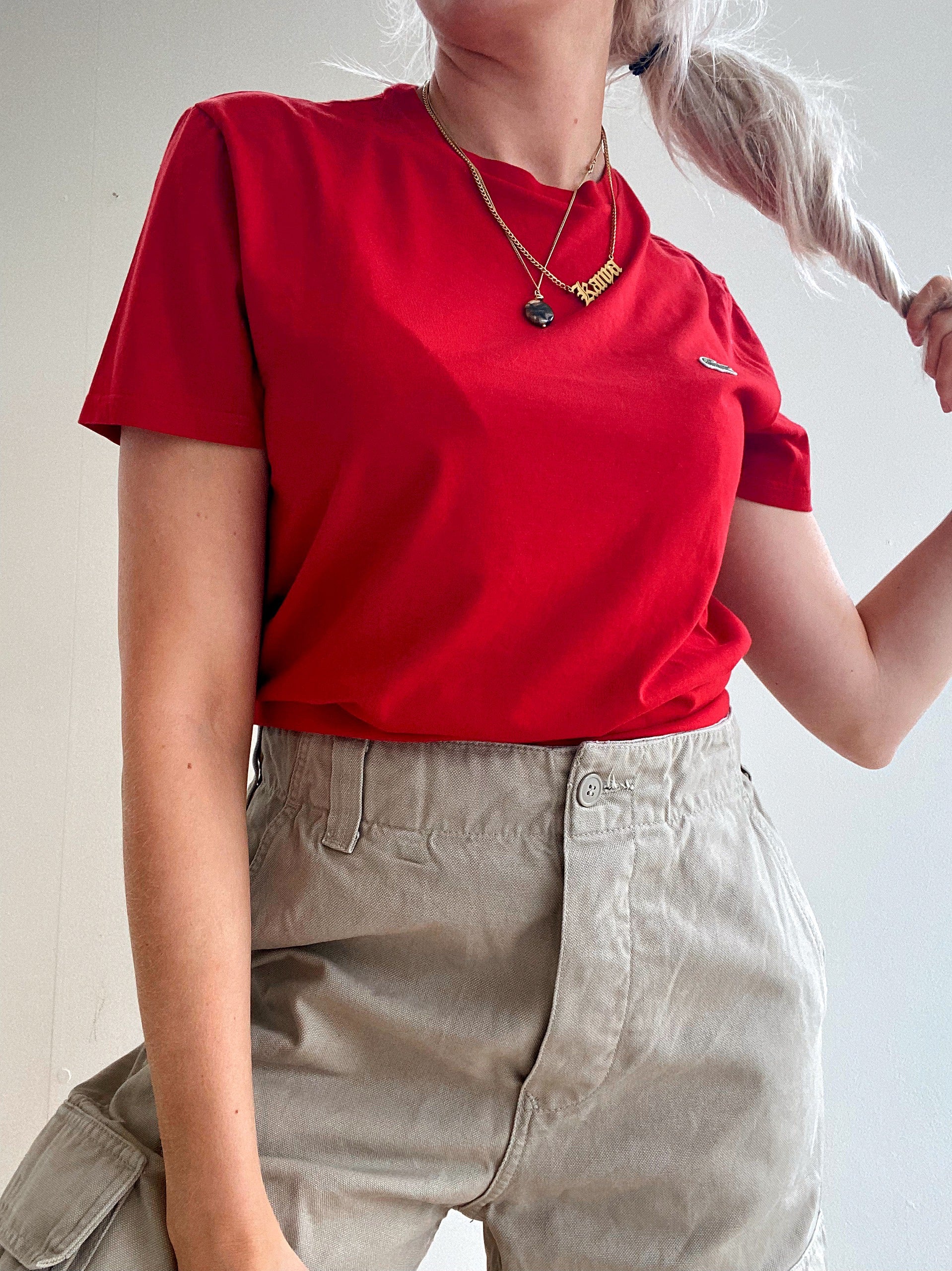 Red Lacoste S t-shirt