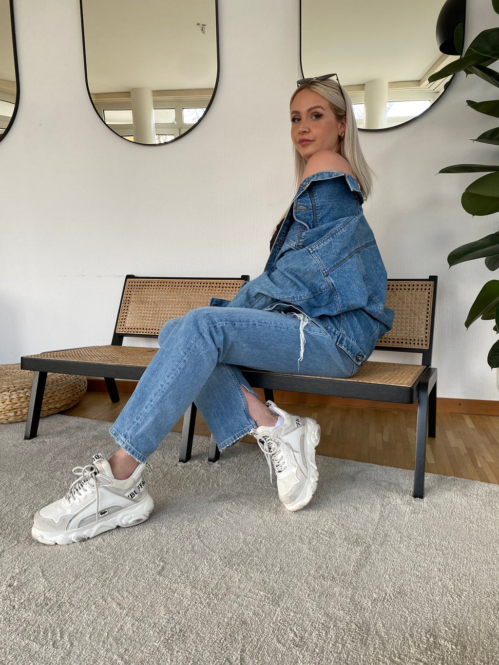 Vintage Light Blue Denim Jacket M