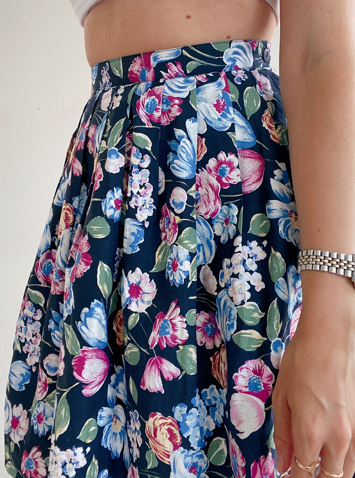 Jupe vintage rose bleue foncée à fleurs XS/S