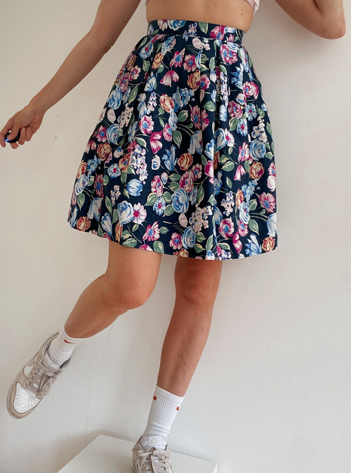 Jupe vintage rose bleue foncée à fleurs XS/S