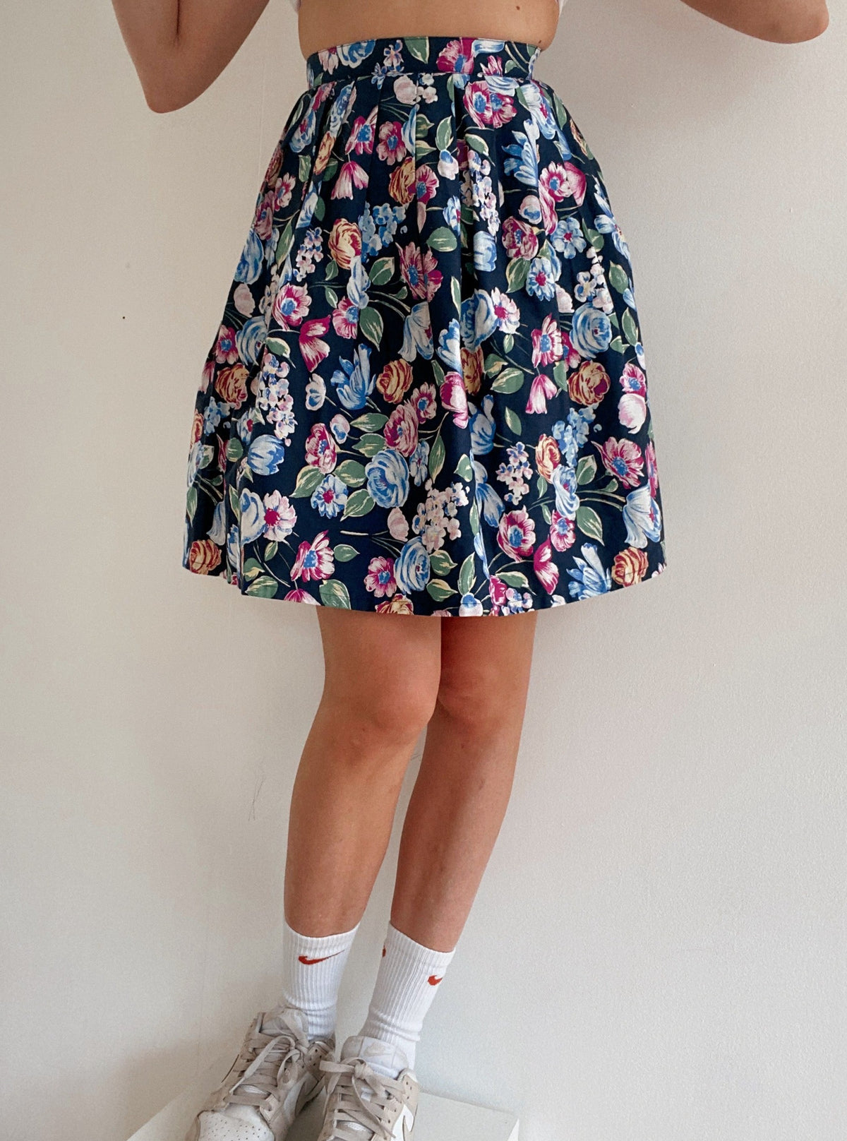 Jupe vintage rose bleue foncée à fleurs XS/S