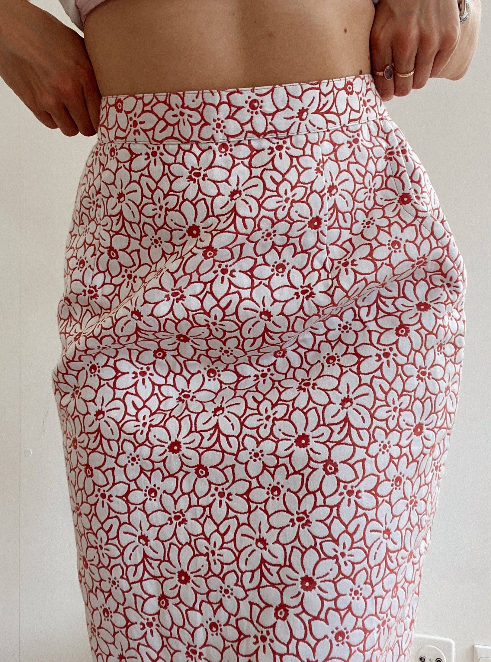 Vintage weißer und rosa/roter Bleistiftrock S