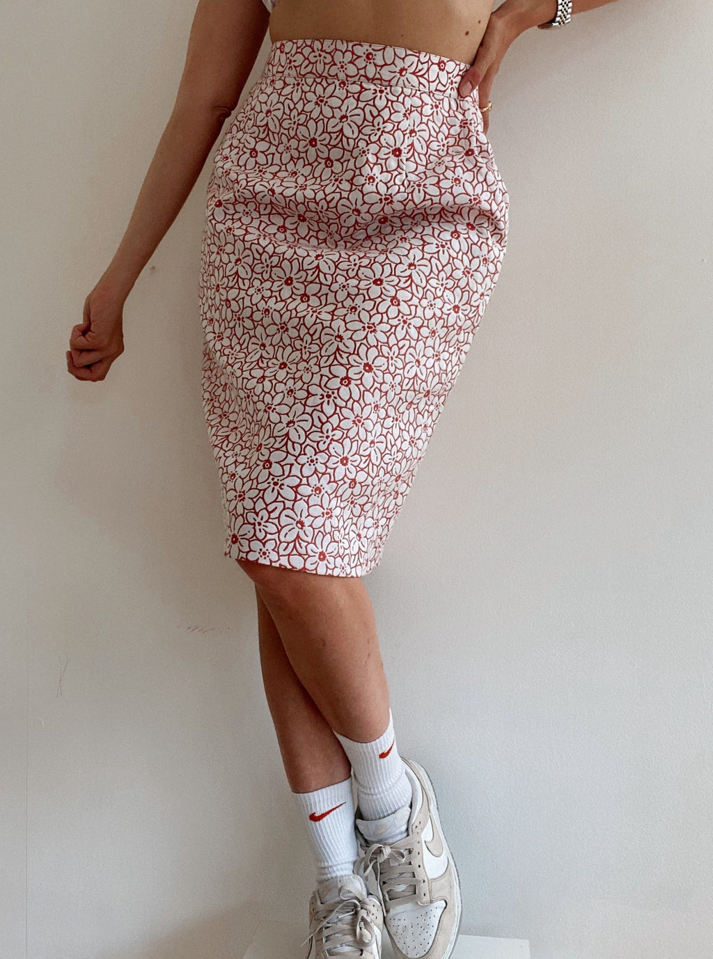 Vintage weißer und rosa/roter Bleistiftrock S