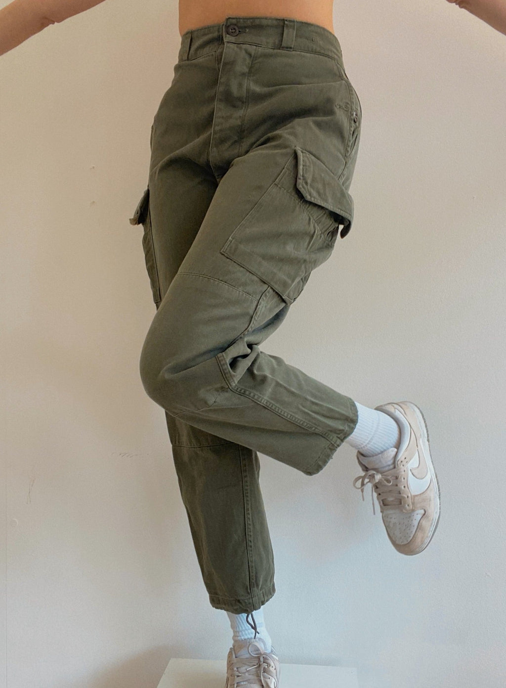 Khakifarbene Cargohose 36