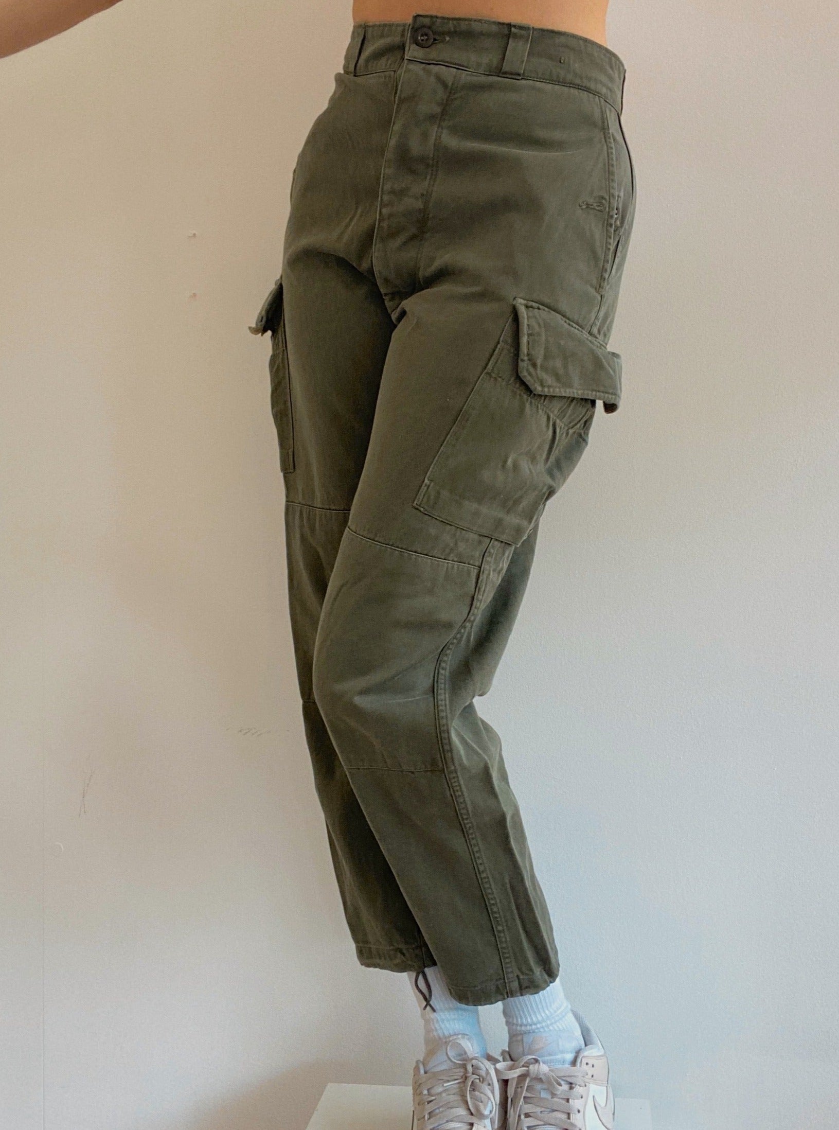 Khakifarbene Cargohose 36