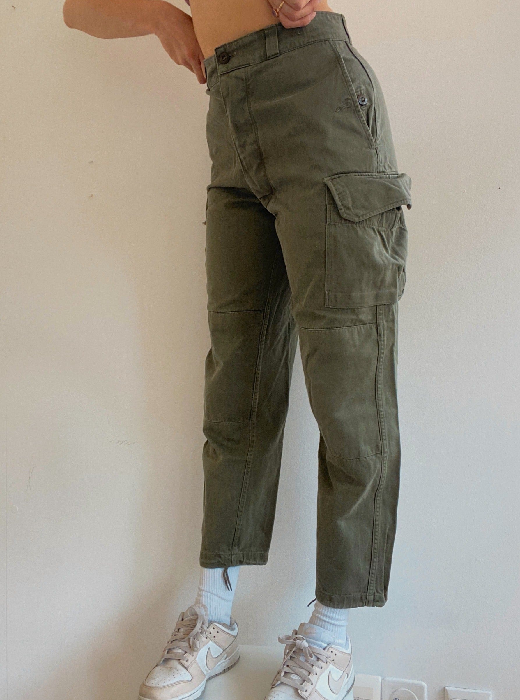 Khakifarbene Cargohose 36