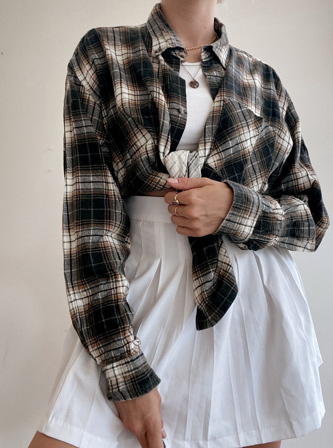 Vintage 80/90s beige and khaki shirt with patterns L