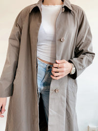 Übergroßer doppelseitiger taupefarbener Trenchcoat L