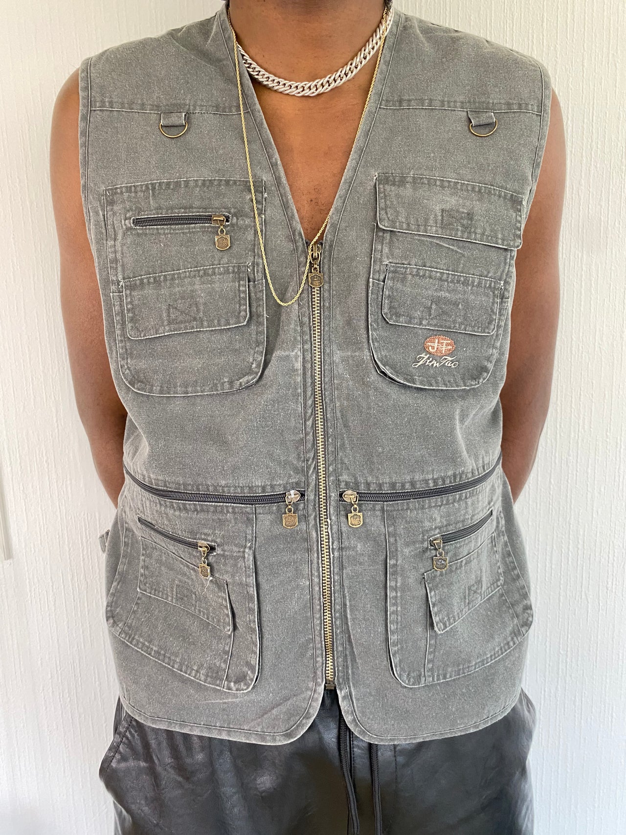 Gray pocket waistcoat M