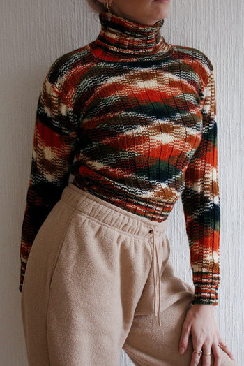 Blue knit turtleneck sweater with beige patterns M