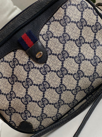 Gucci bag with shoulder strap