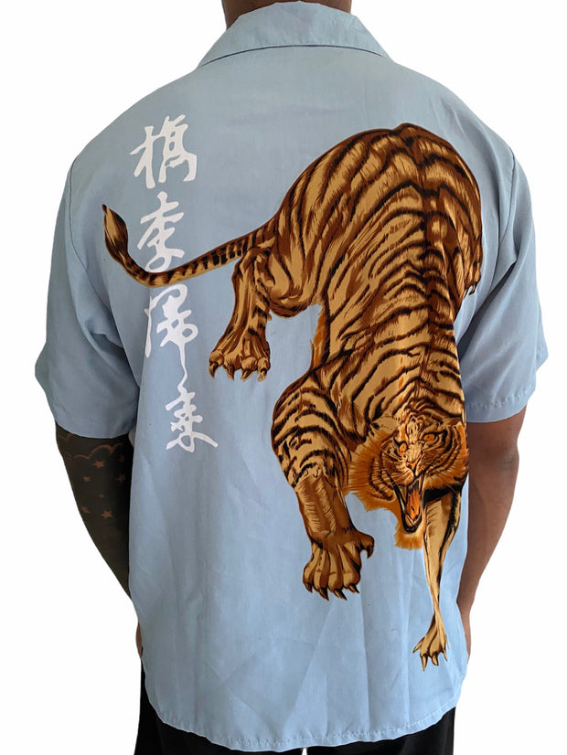 E.Chemise à manches courtes Tiger bleue M/L
