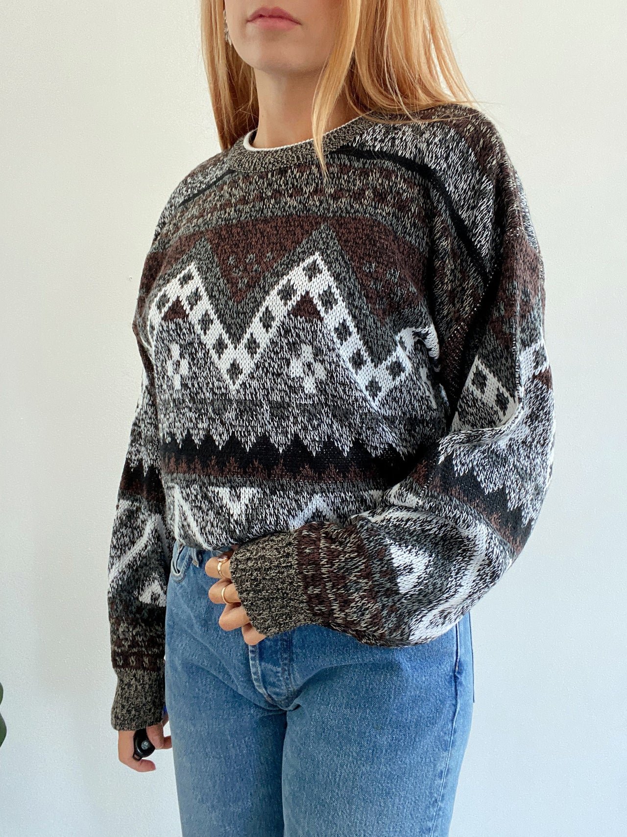 Pull vintage en laine gris foncé et marron