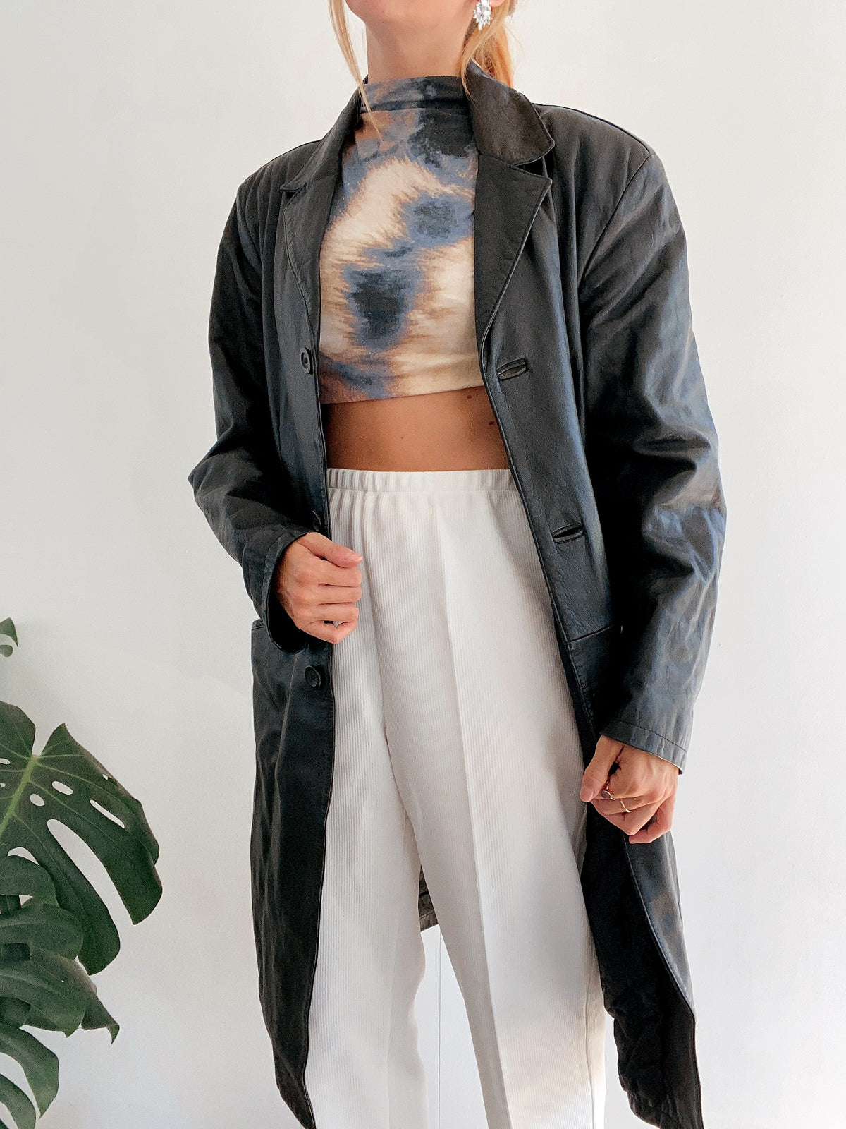 White and blue jacket with orange collar Adidas XL