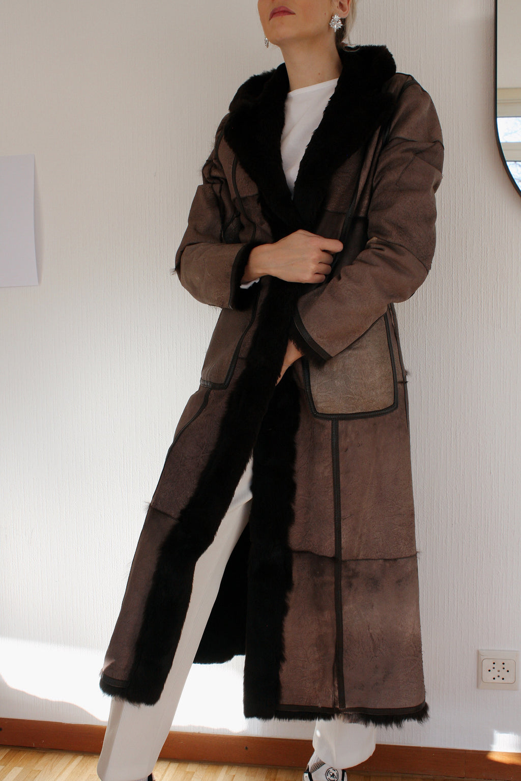 Long Manteau 90s en cuir brun et fourrure intérieure M
