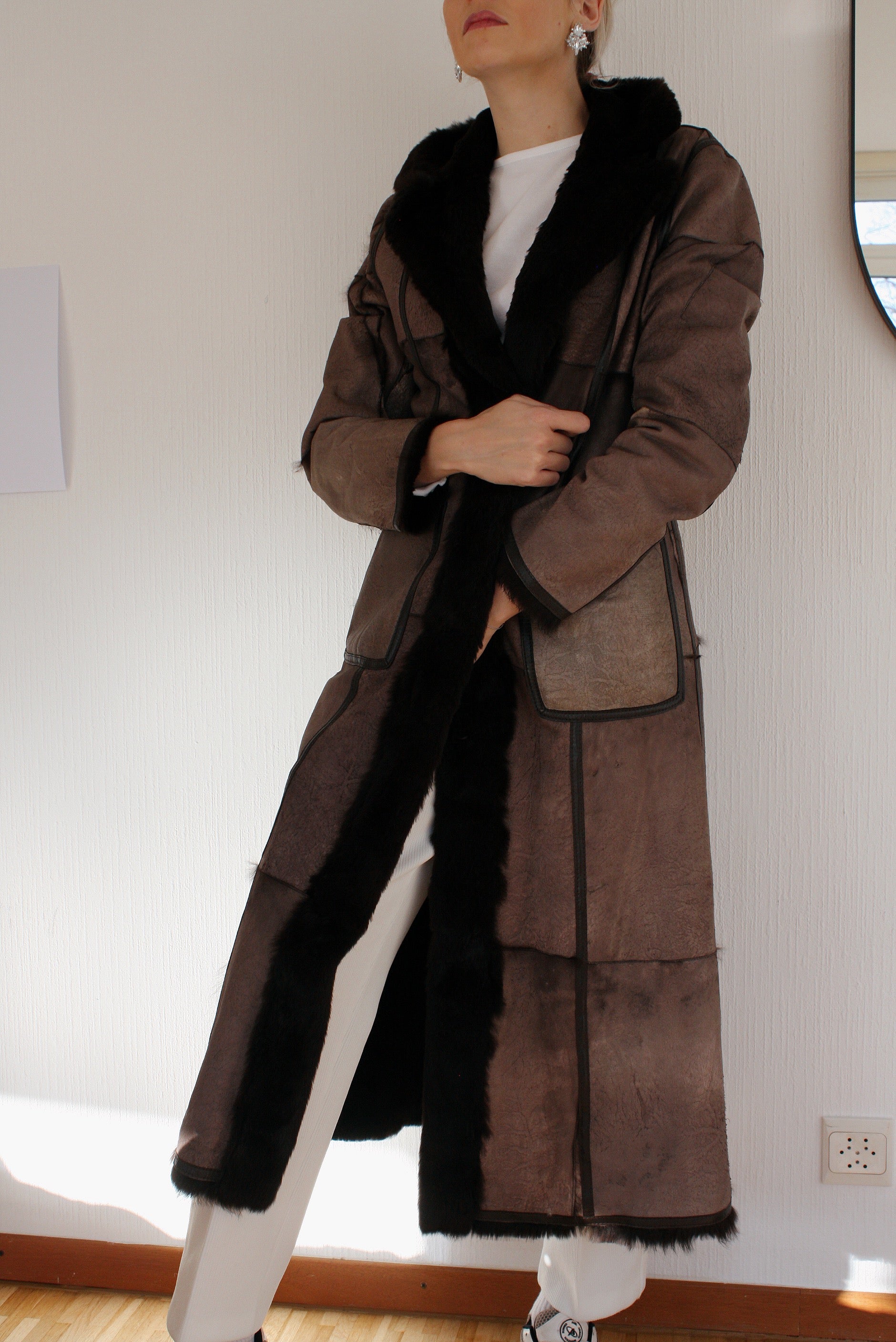 Long Manteau 90s en cuir brun et fourrure intérieure M