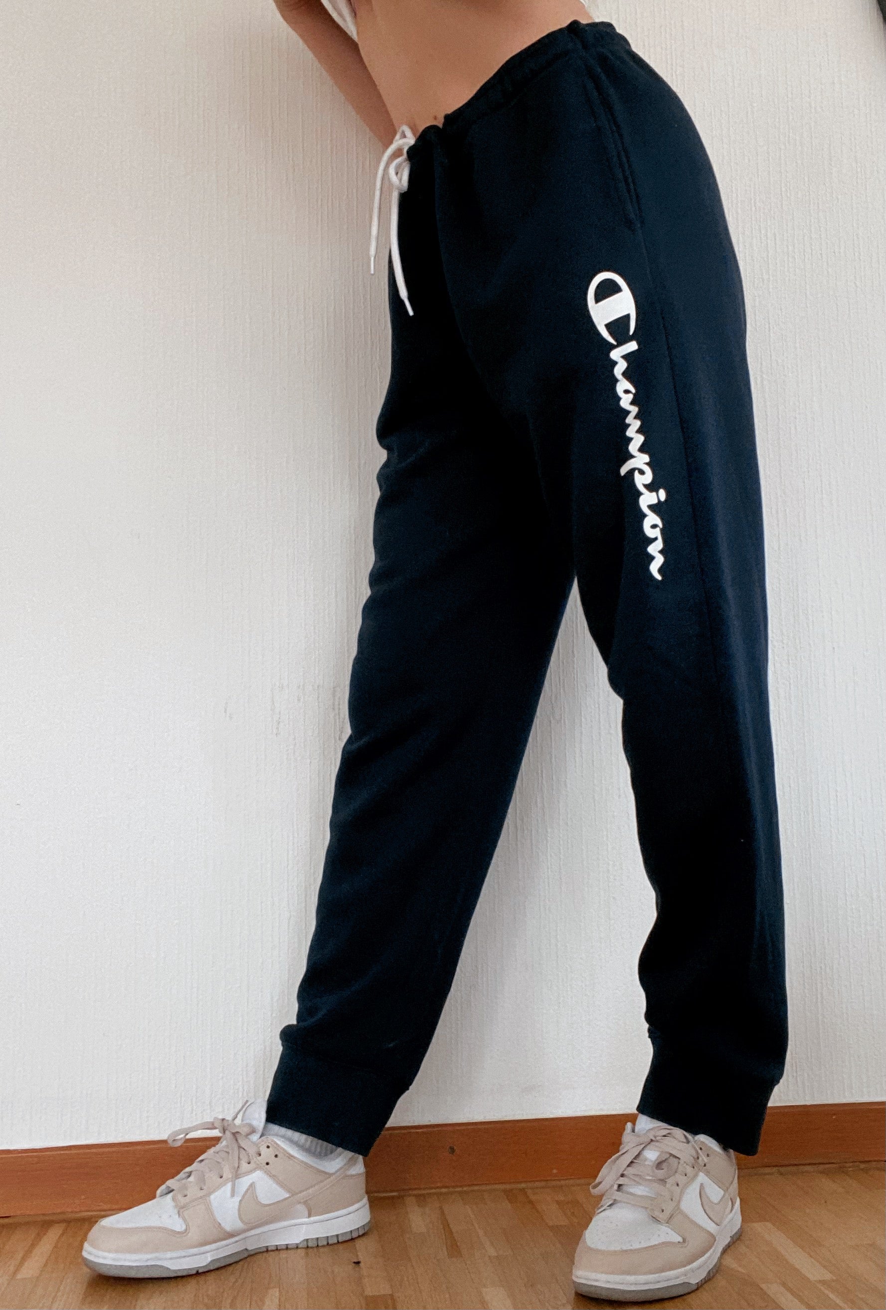 Champion XL dunkelblaue Jogginghose
