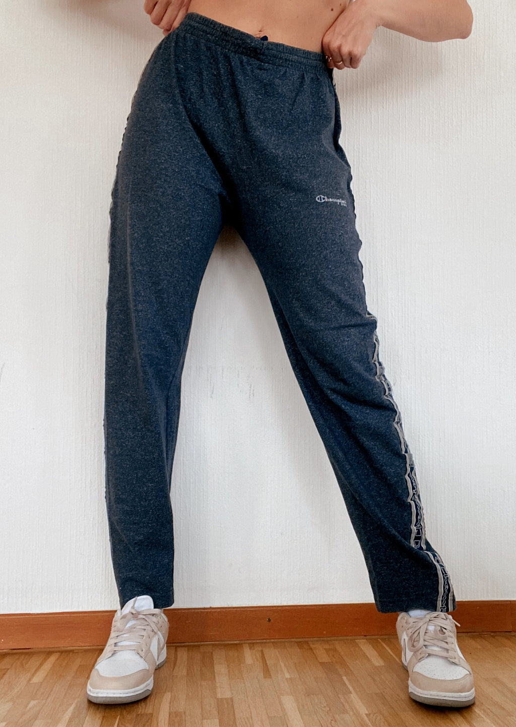 Champion XL dunkelblaue und graue Jogginghose