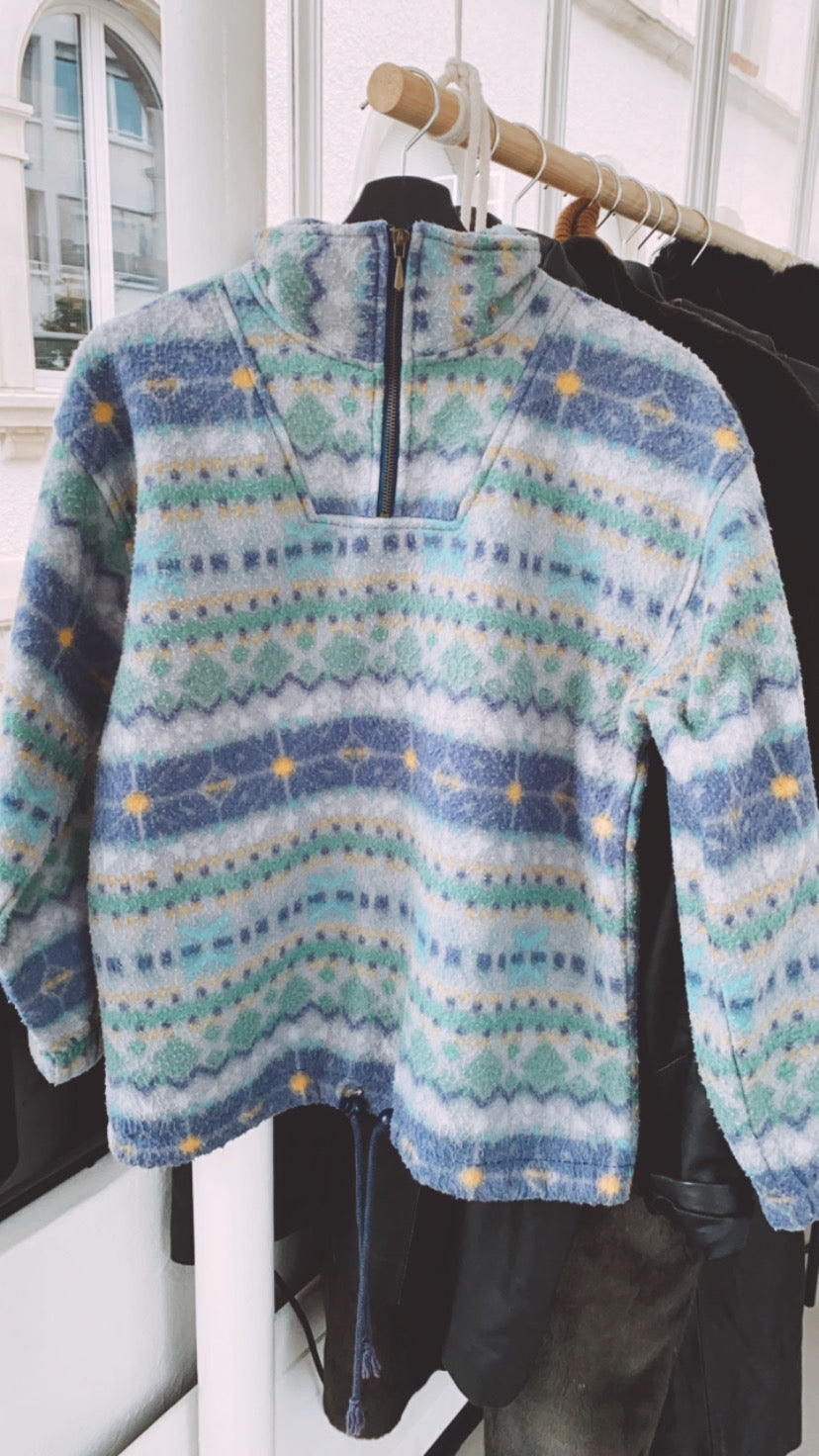 Fleece mit grün-grau-hellblauen Mustern XS/S 