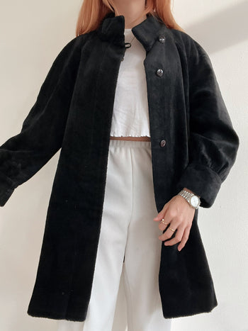 Manteau vintage noire en fourrure oversized S/M