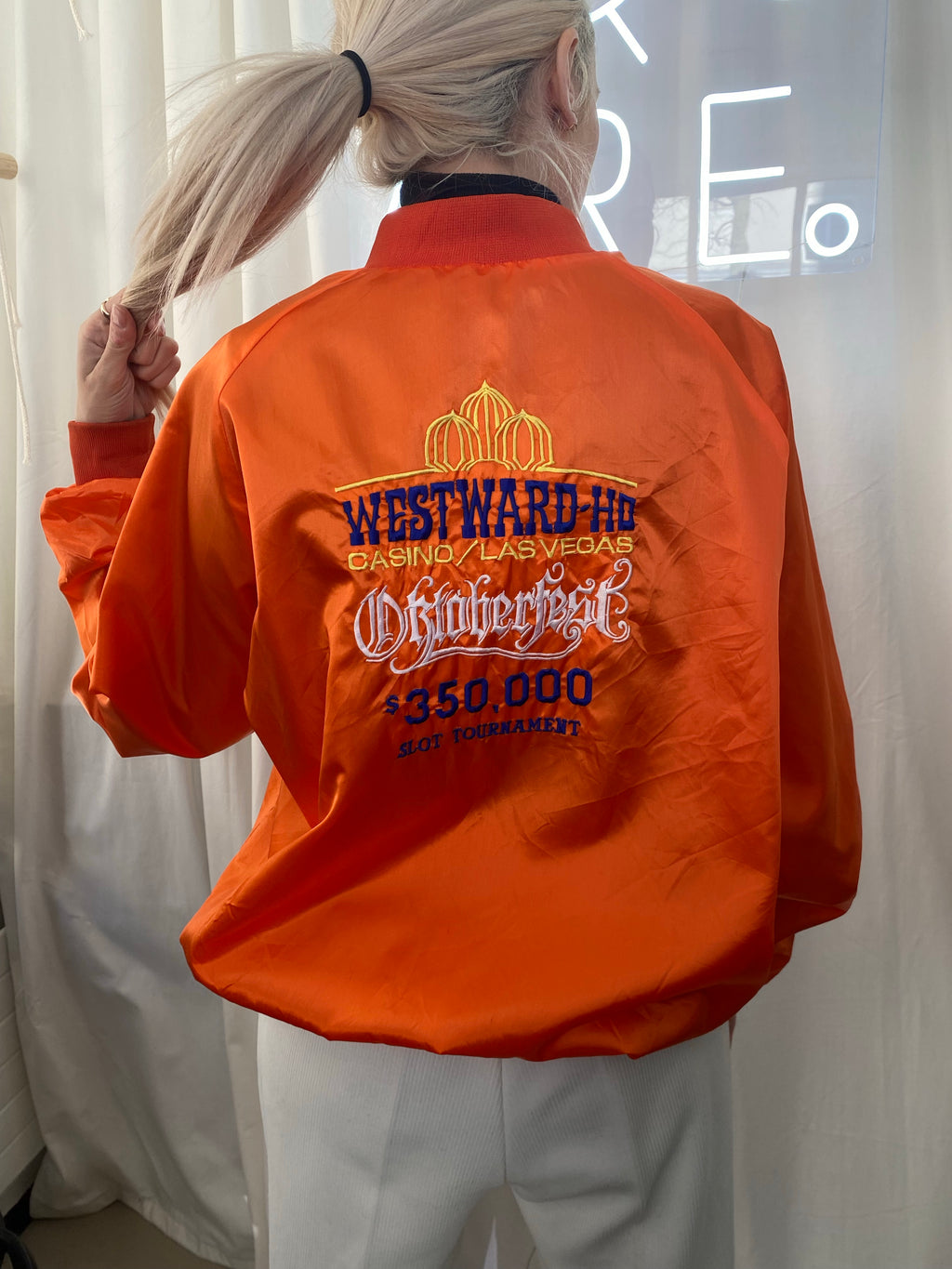 West Ward XL Satin Orange Bomberjacke 