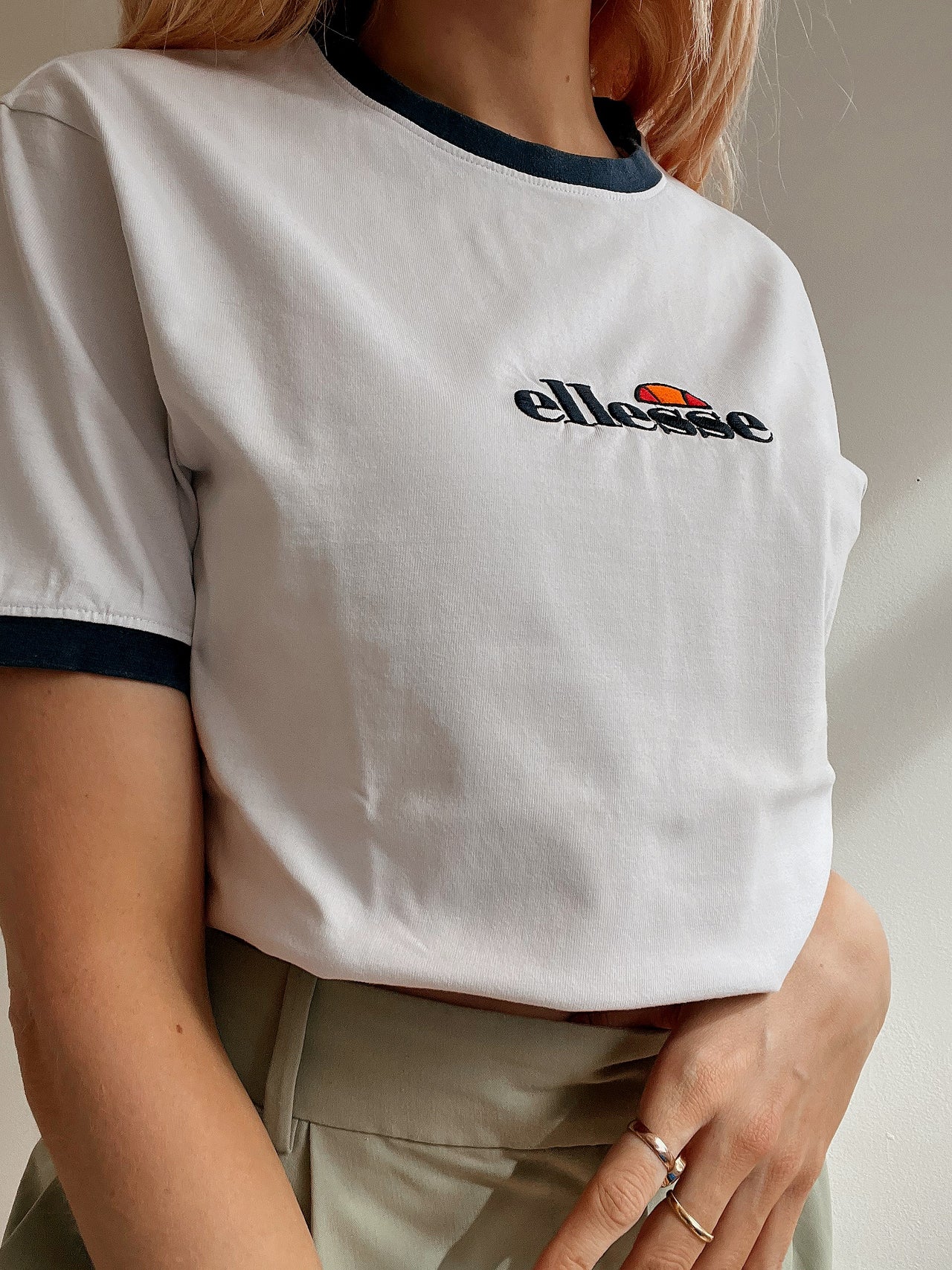 Tshirt vintage blanc brodé Ellesse M