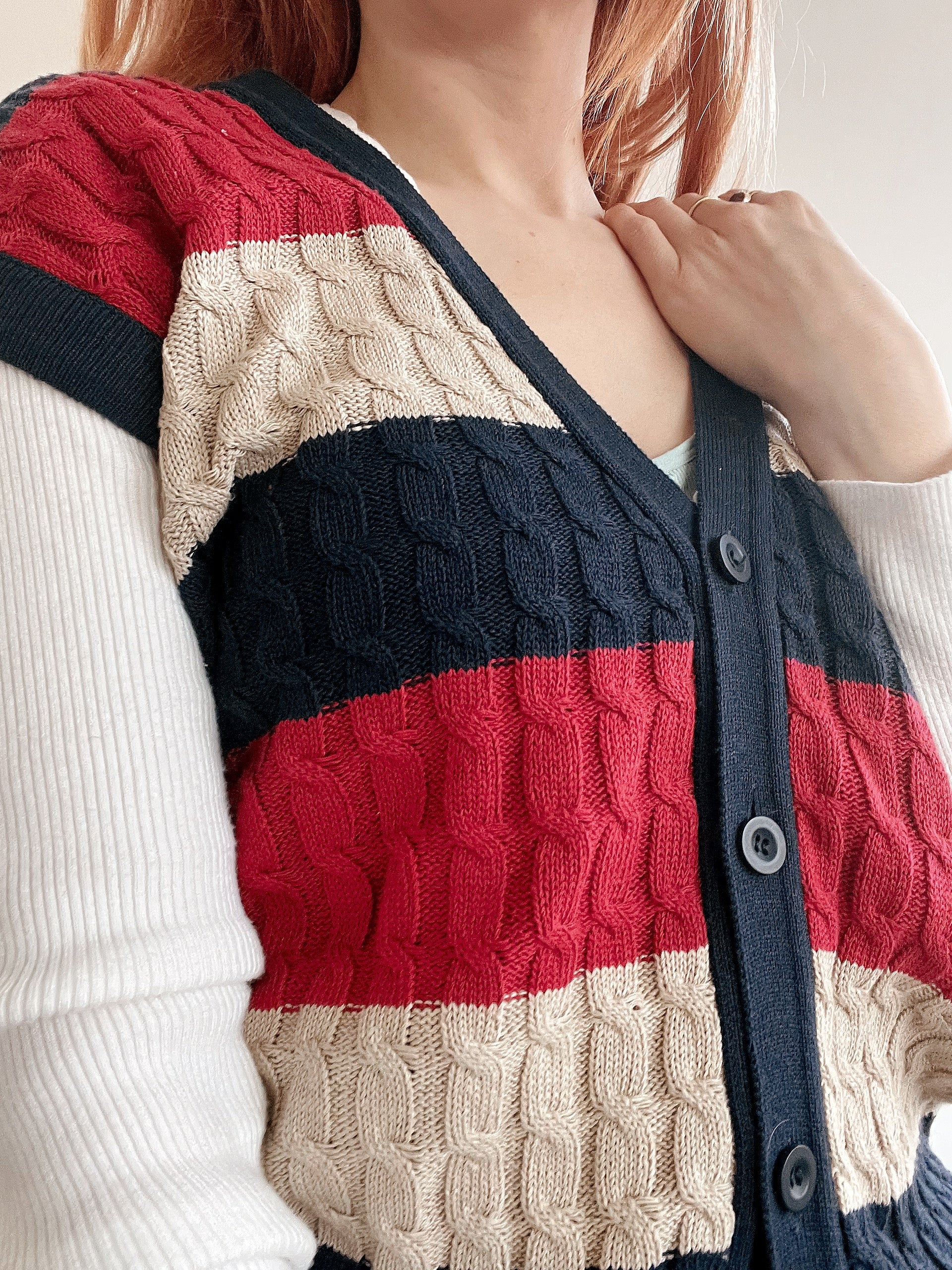 Gilet sans manche bleu foncé et rouge en maille M