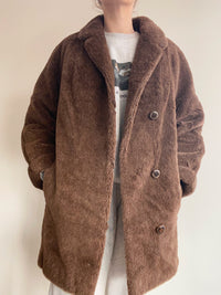 Manteau en fausse fourrure camel