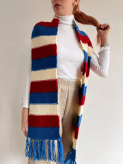 Écharpe bleue blanche rouge tricotée