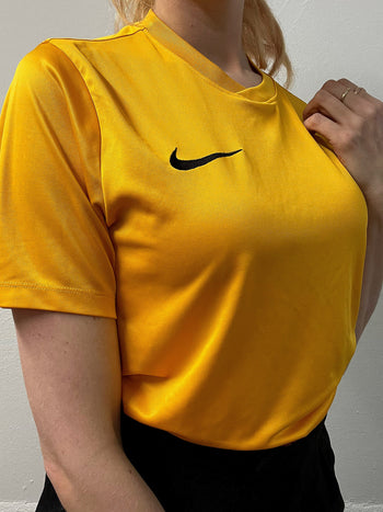 T-shirt de sport jaune Nike M