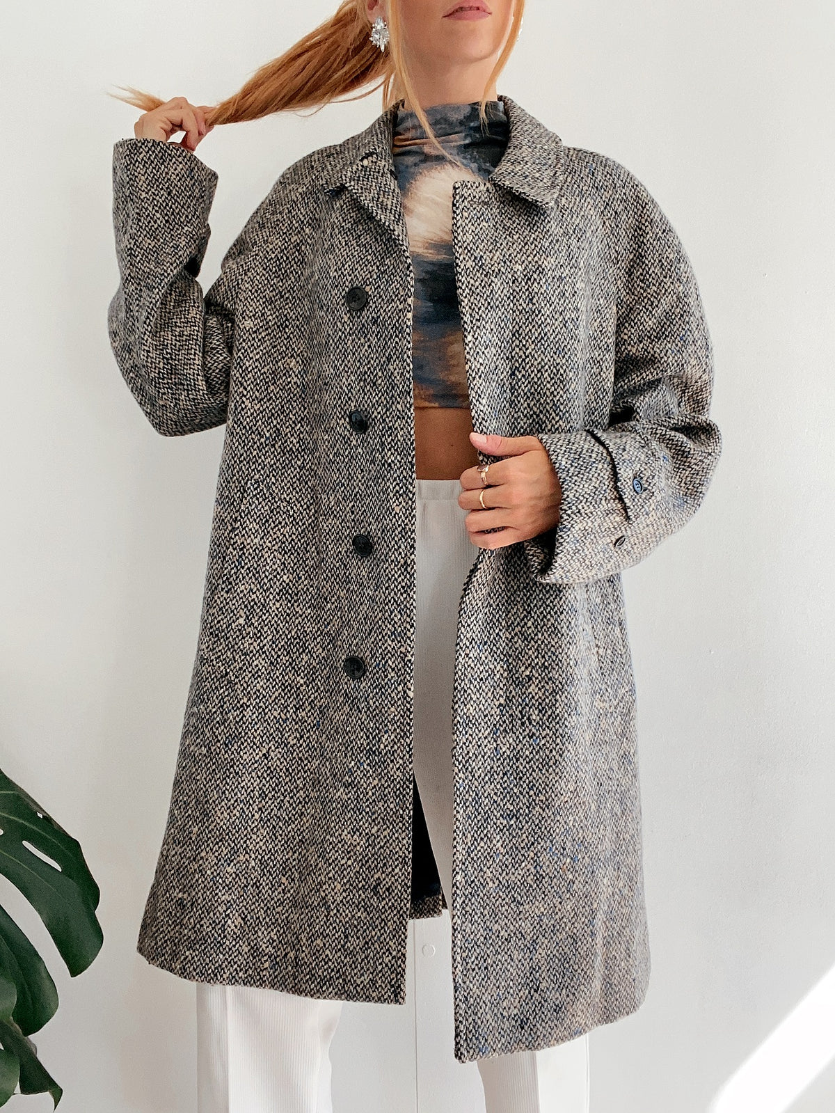 Grauer Wollmantel L