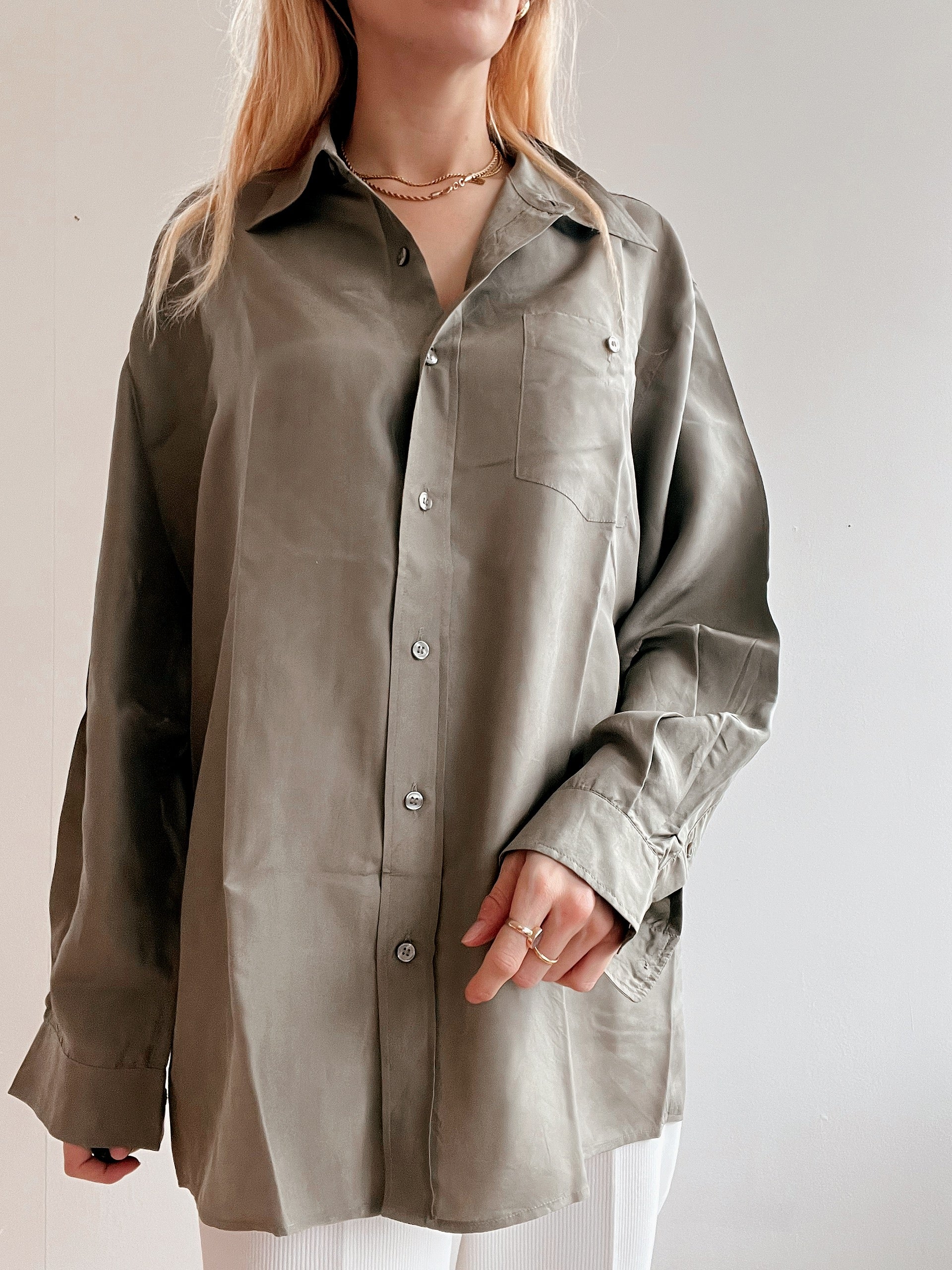 Chemise Vintage 80/90s en soie khaki L
