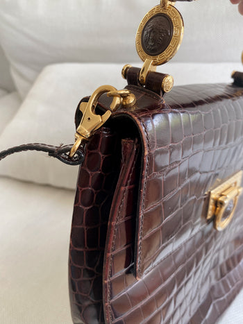 Sac à main en cuir bordeaux foncé Versace