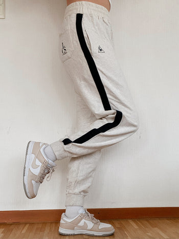 White Nike L Joggers