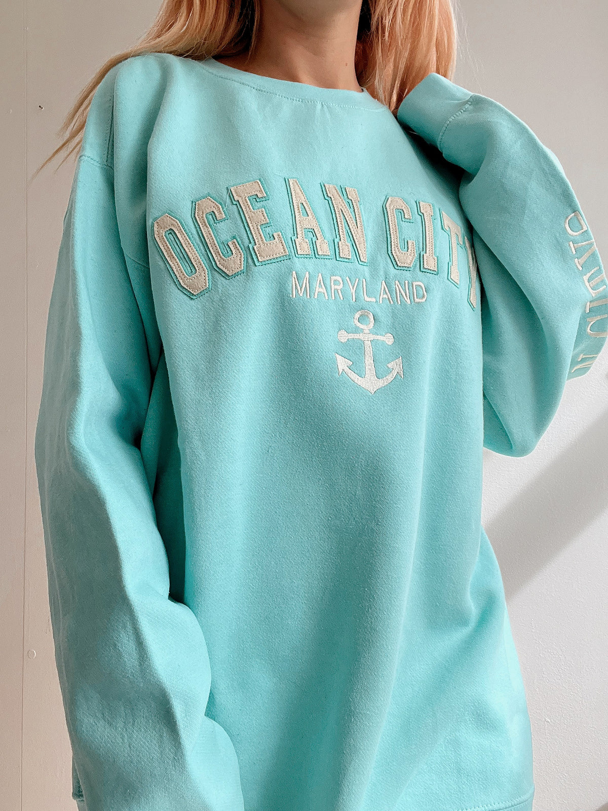 White and blue jacket with orange collar Adidas XL