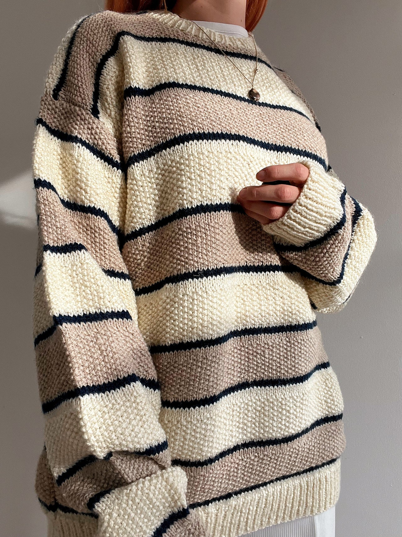 Vintage Wollpullover in Cremeweiß und Beige L