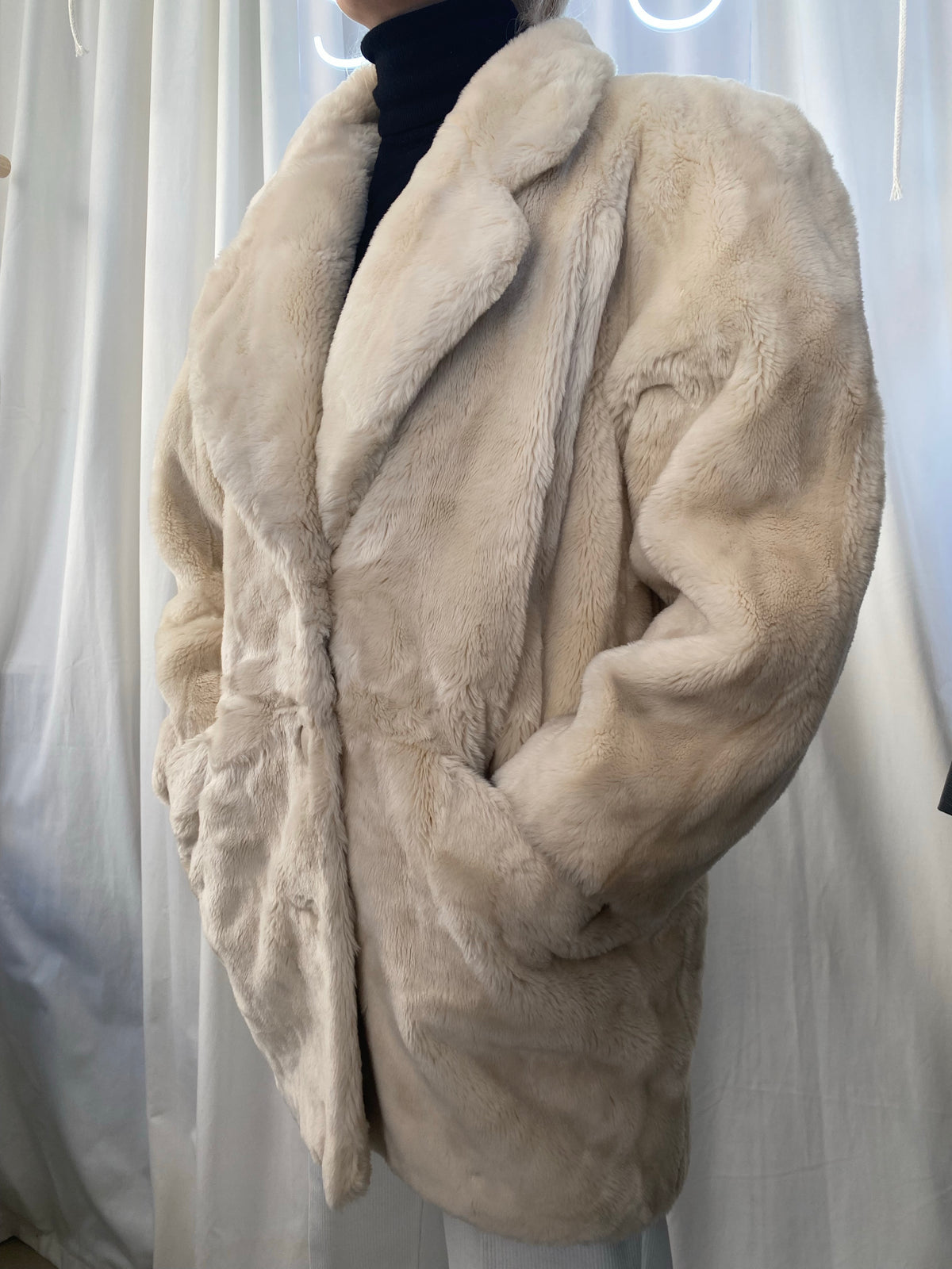 Manteau en fausse fourrure oversized L