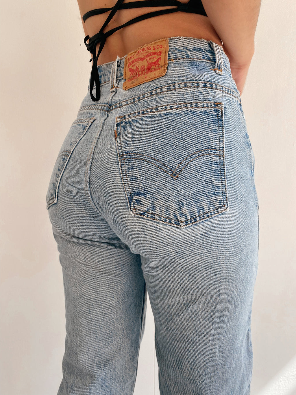 Levi's 559 hellblaue Jeanshose W28