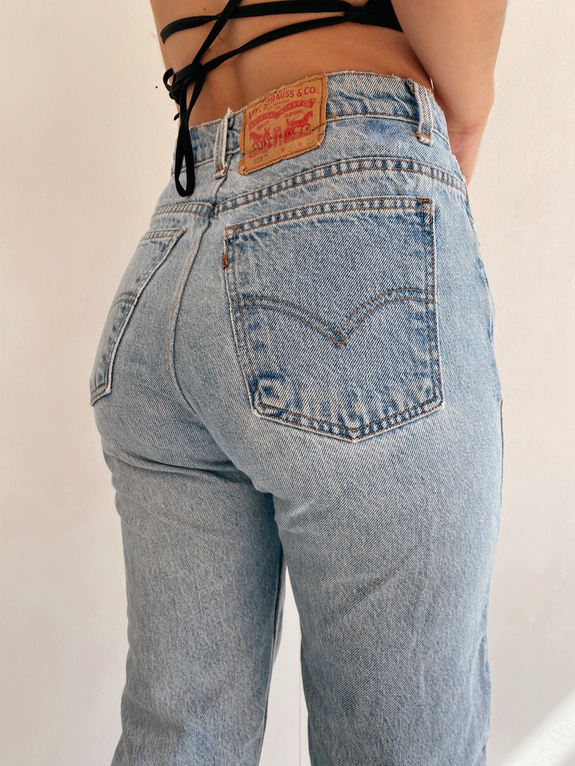 Levi's 559 hellblaue Jeanshose W28