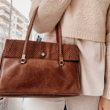 Vintage chocolate brown handbag