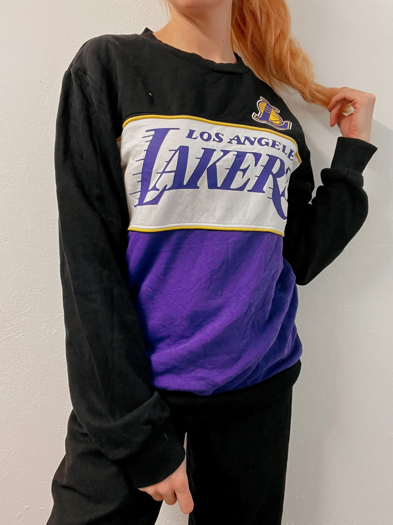 Vintage amerikanischer schwarzer und lila Lakers-Pullover M